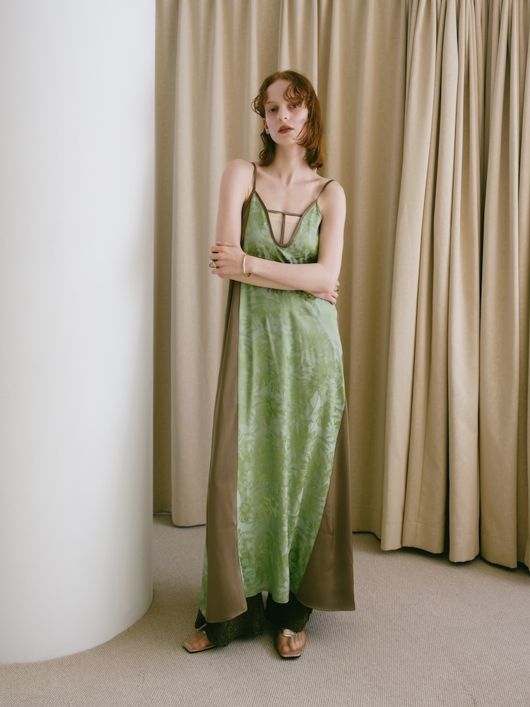 saharaサハラ公式サイト　コレクションルックブック